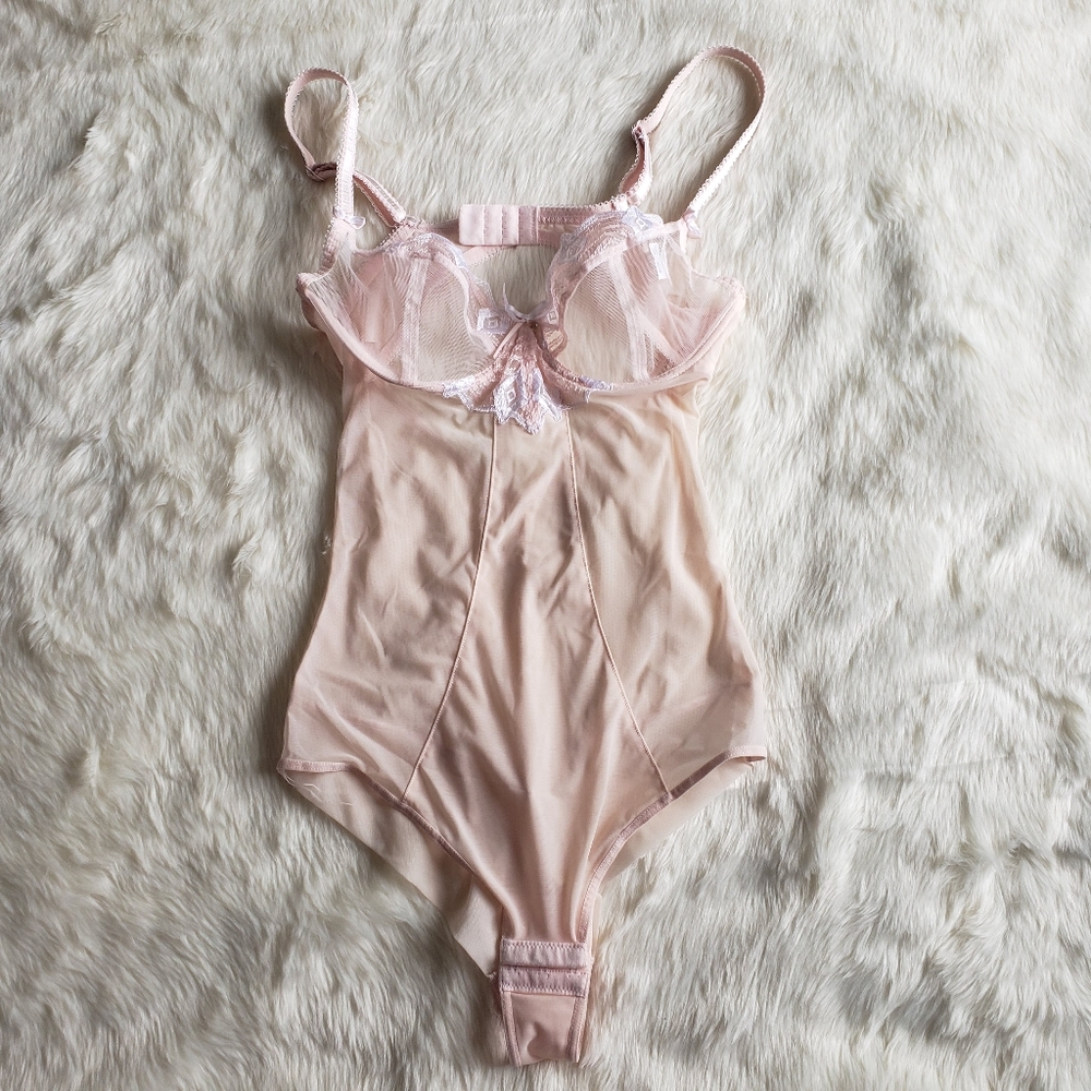 Freya pale pink bodysuit 32D